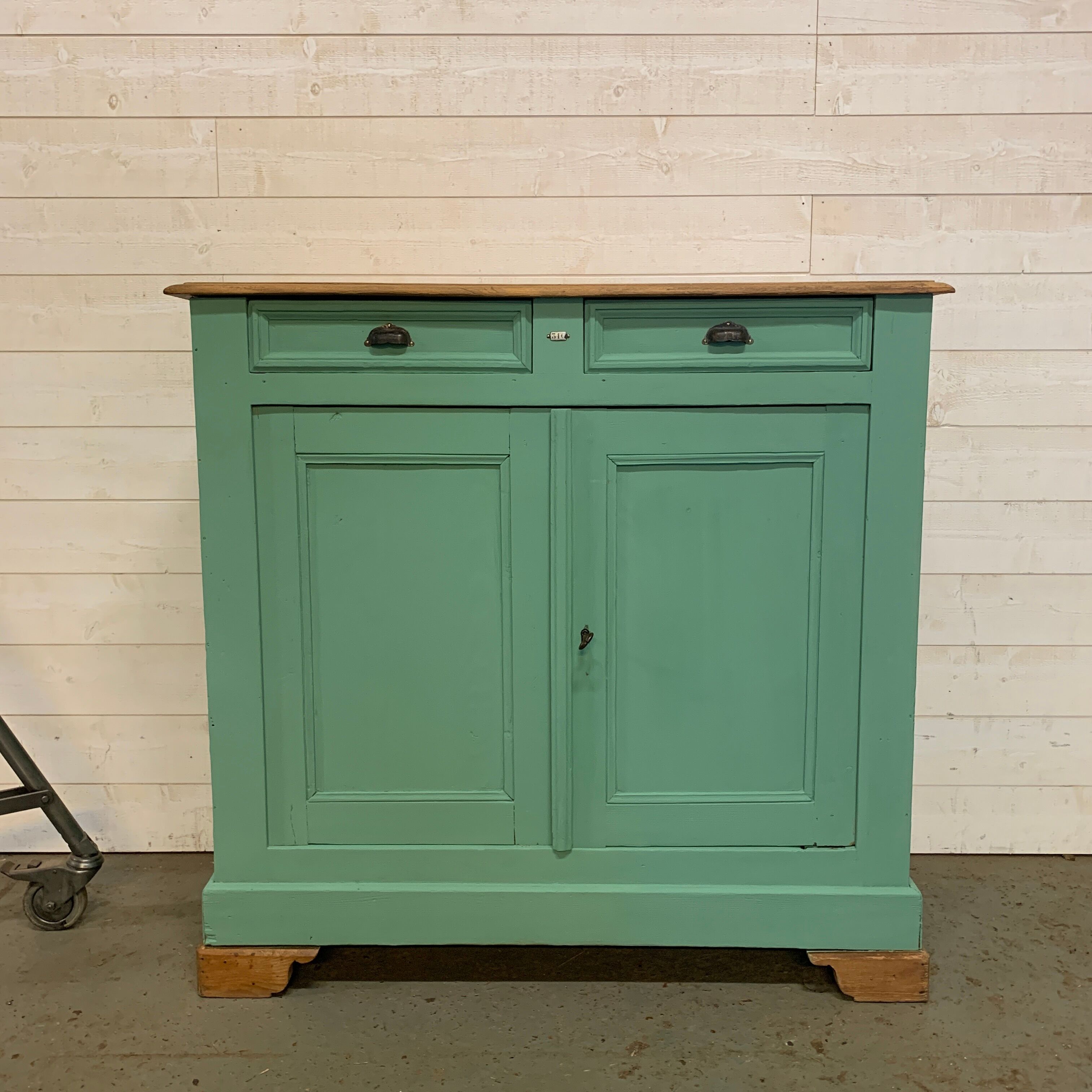 Buffet parisien vert Provence