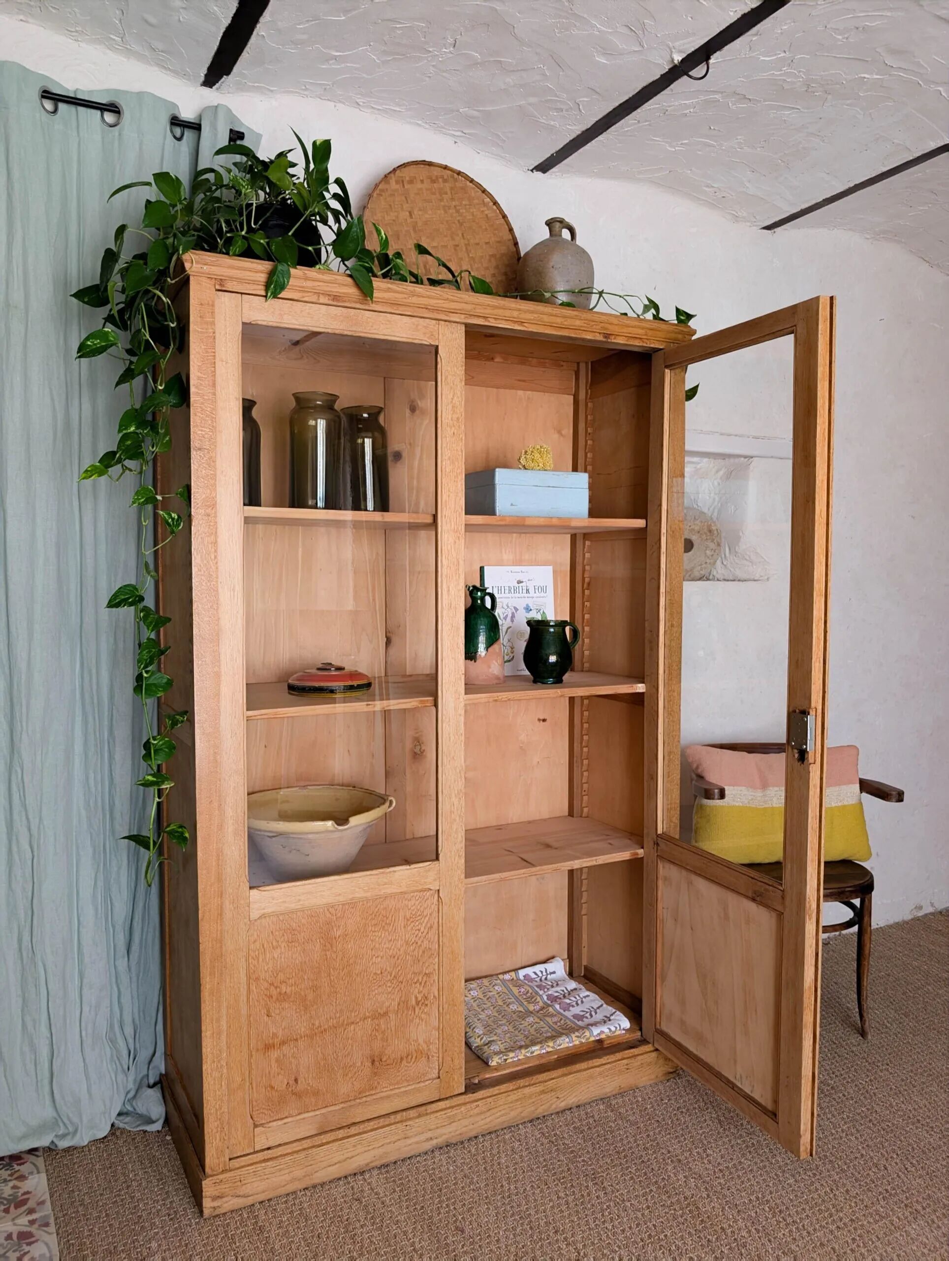 Vintage 1950s light oak school display cabinet – Vintage bookshelf