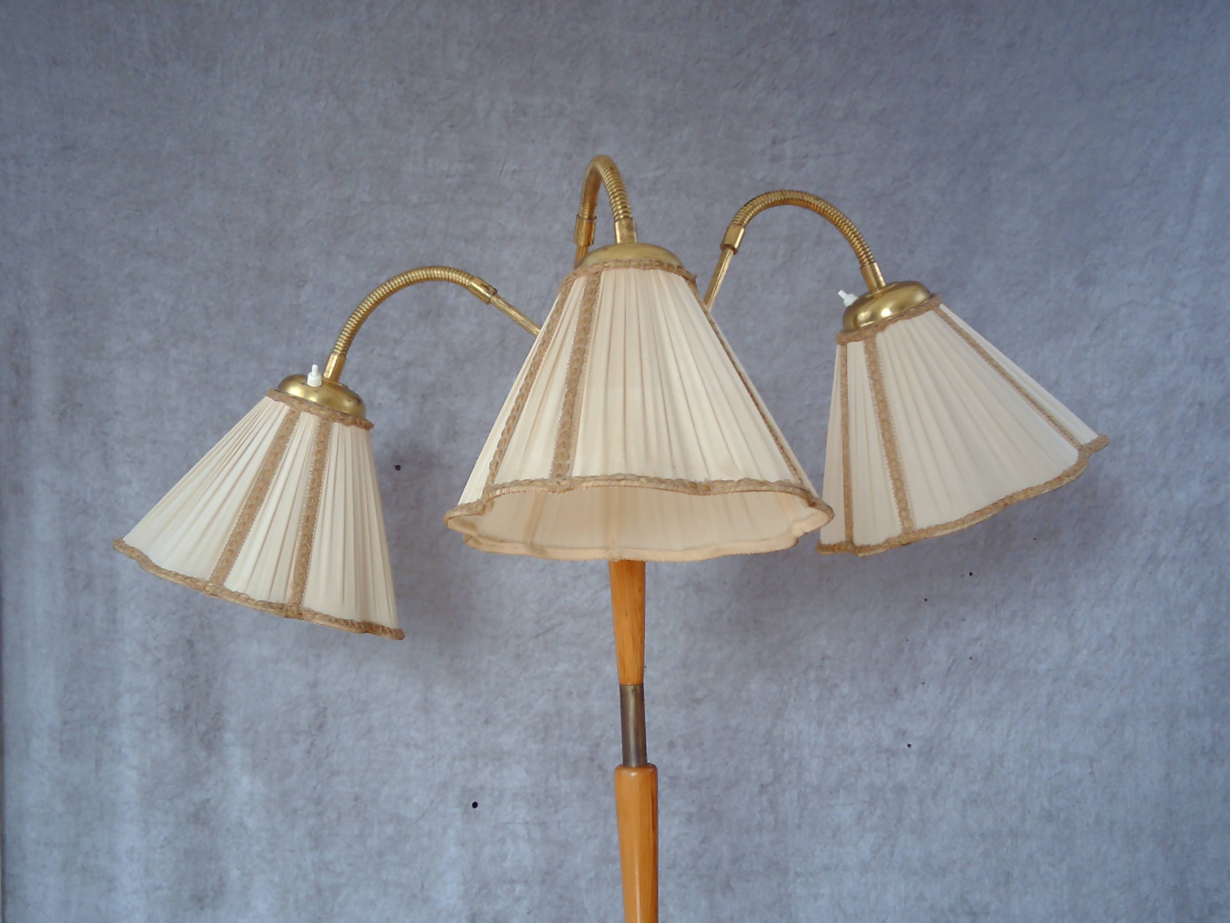 Vintage 3-armed floorlamp, 1940's