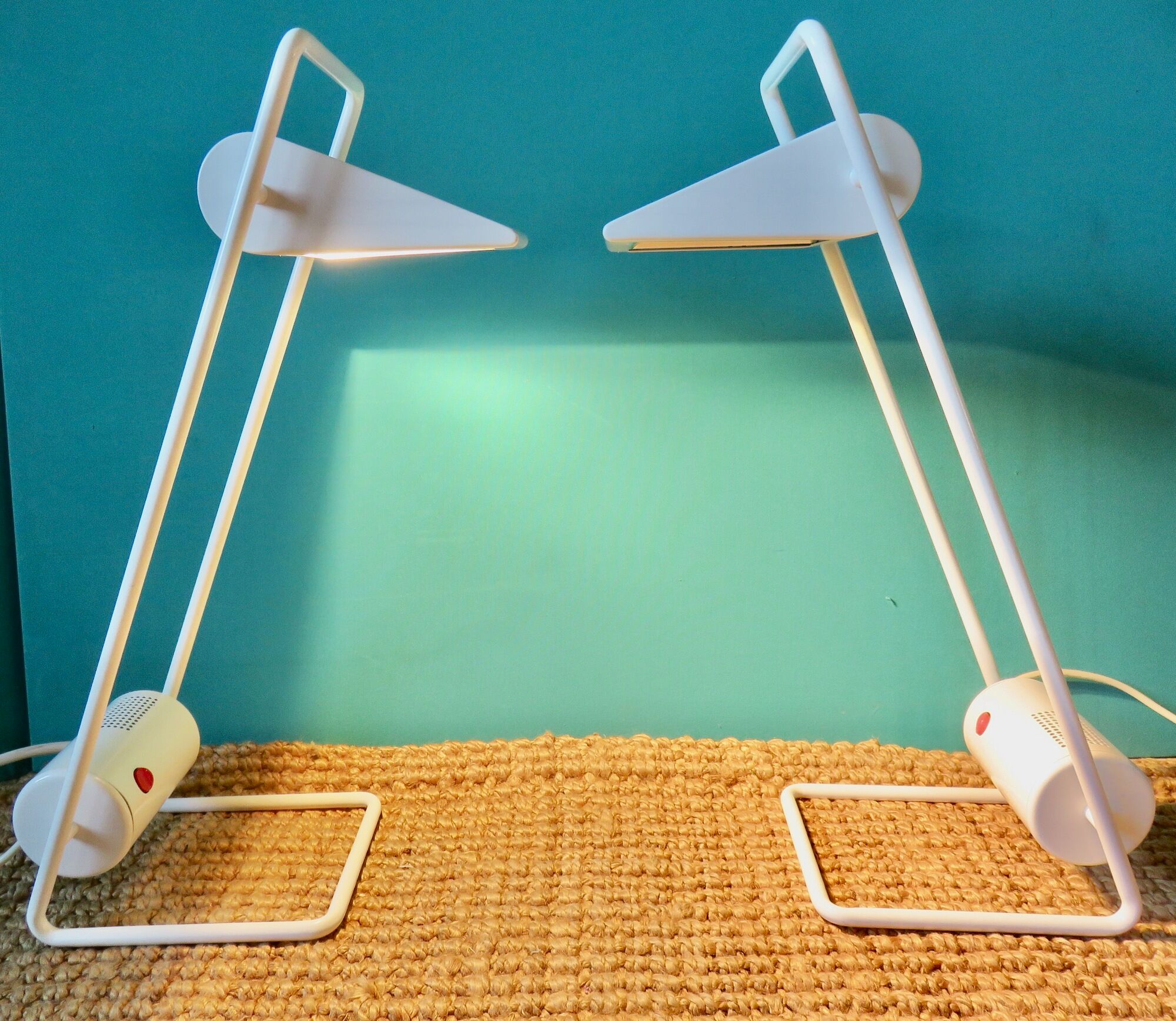 Pair of lamps in white lacquered metal "Arkilux". Denmark 1995