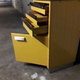 Metal storage cabinet