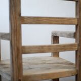 Ancienne chaise haute en bois pour enfant