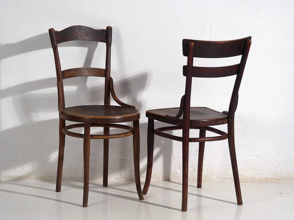 Antique dining chairs (c.1920). Set of 6 pieces no.3