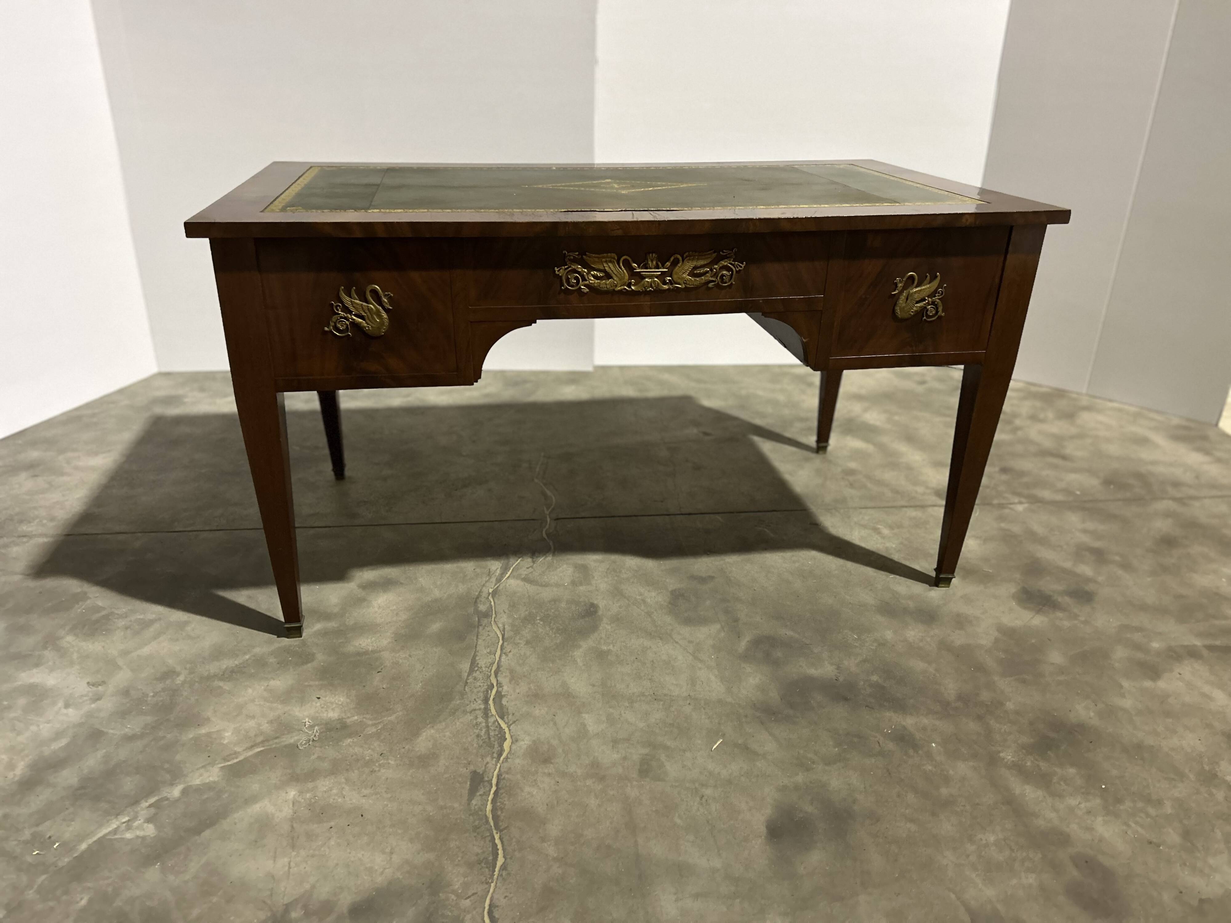 Mahogany flat desk. Louis XVI style, 20th century.