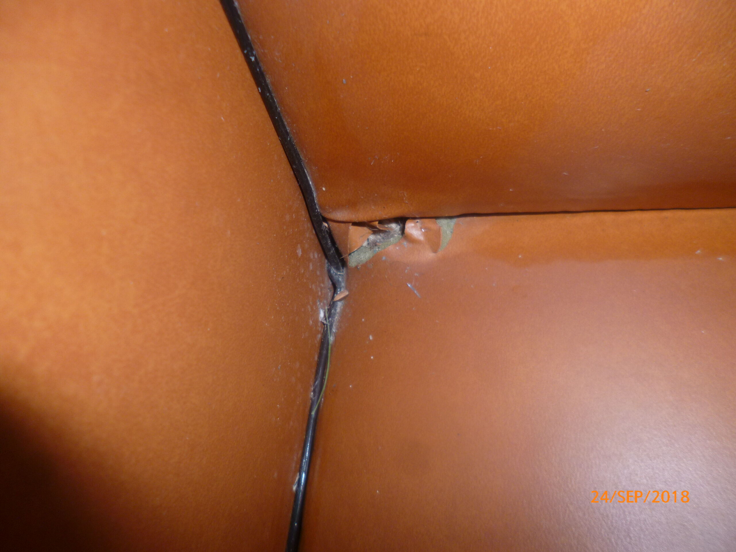 Skai vintage mustache club armchair 60's