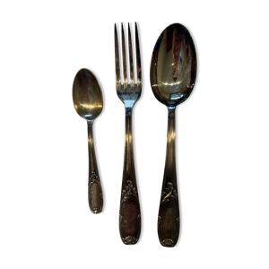 Service complet en métal