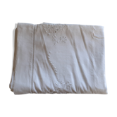 Drap ancien avec revers, jours, 5 motifs de broderies, monogramme