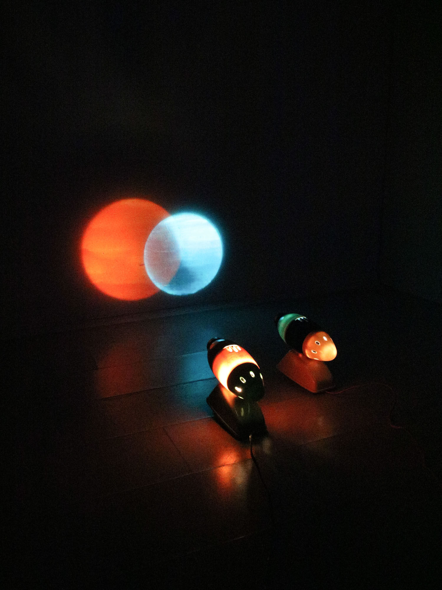 Mid-century cream projector from bakalite