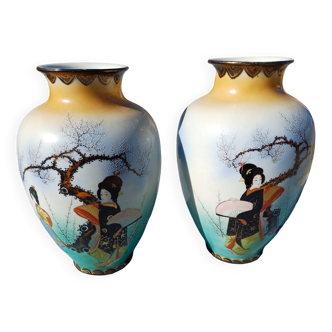 Paire de vases japonisants