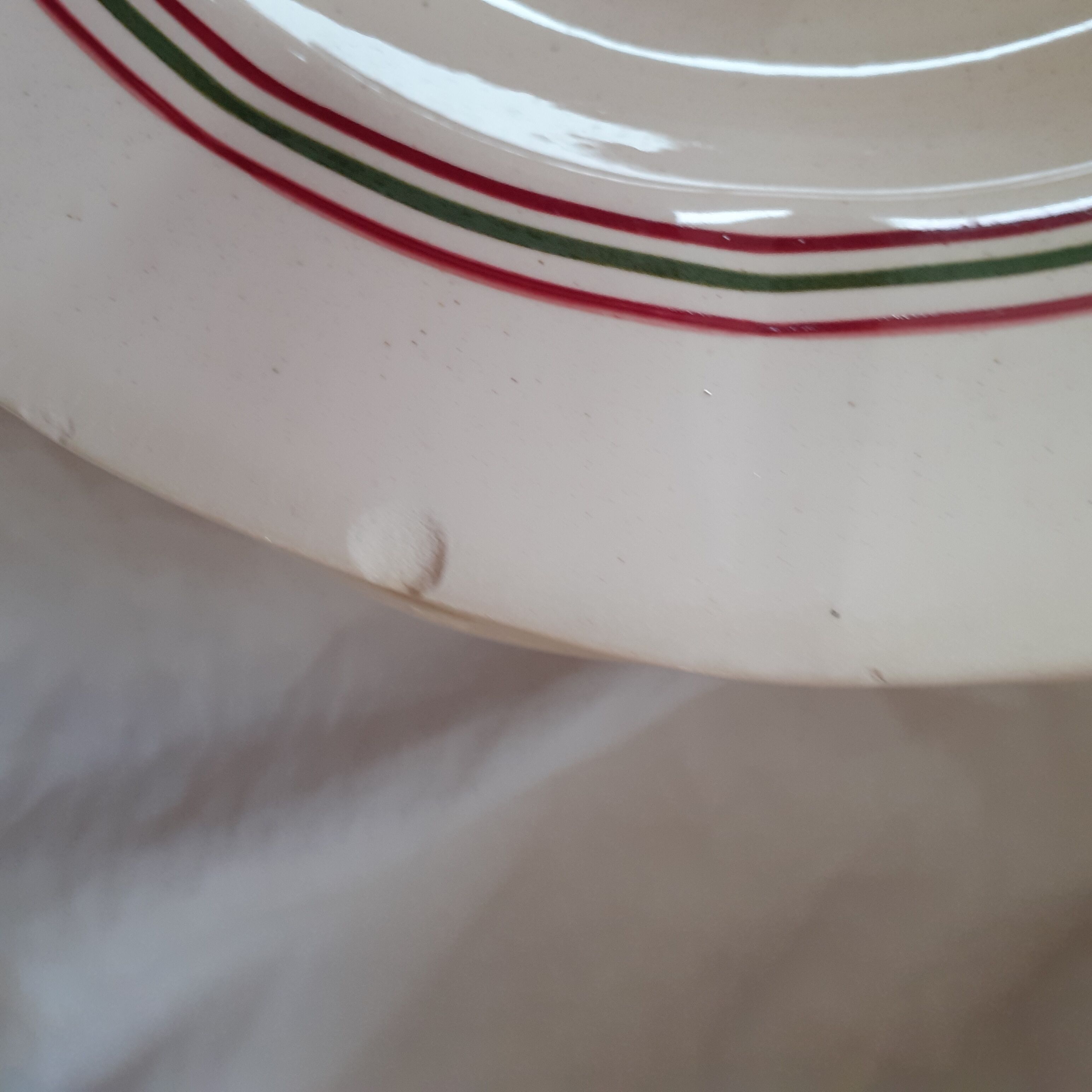 6 dessert plates. Hand painted. Sarreguemines, Armelle model.