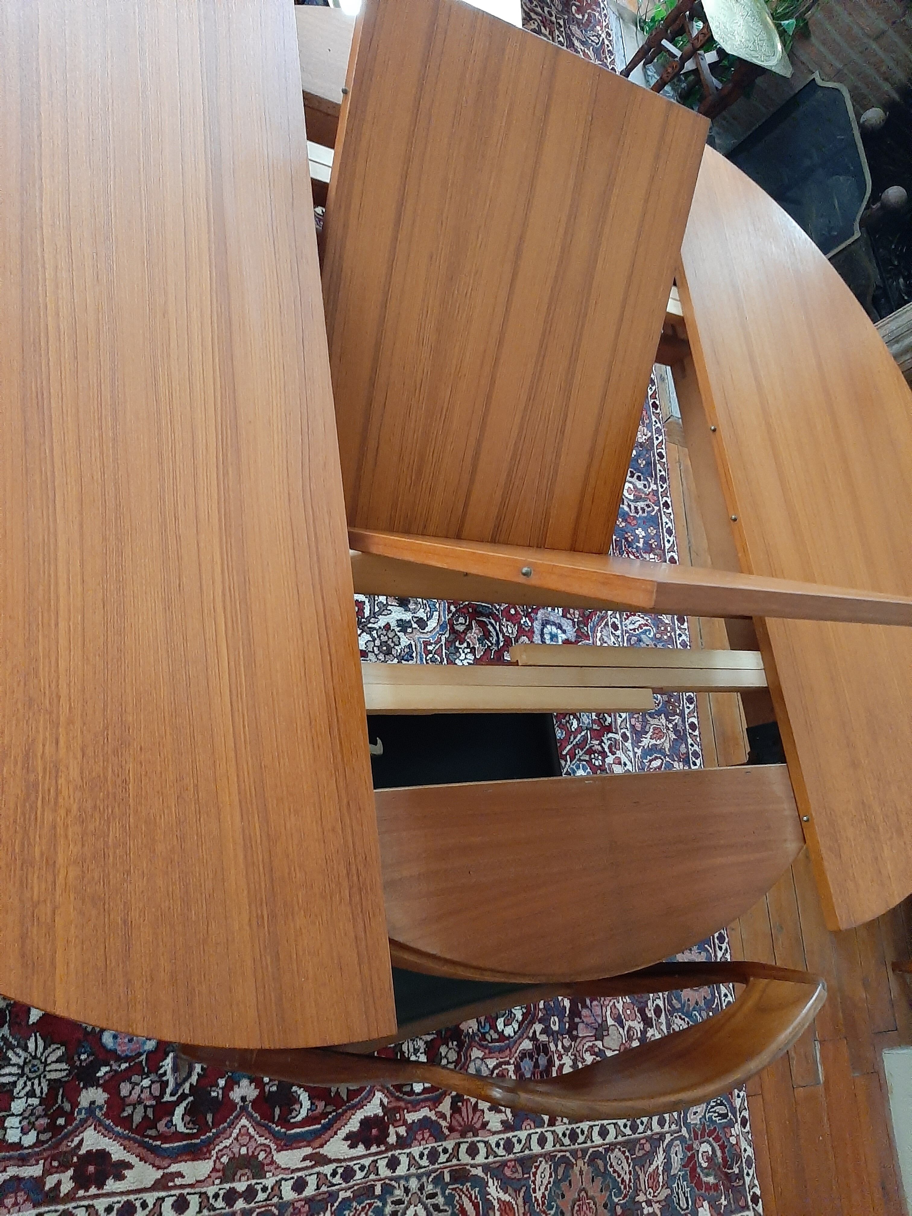 Table ronde extensible scandinave teck vintage