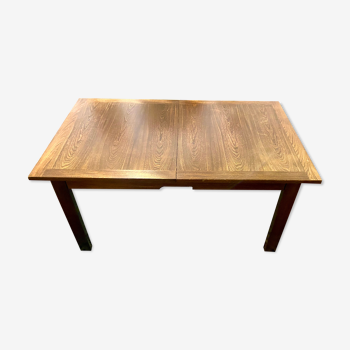 Extendable vintage dining table