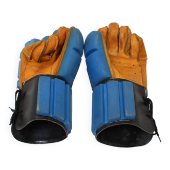 Vintage gala boxing gloves, made in cssr, in the 1970's