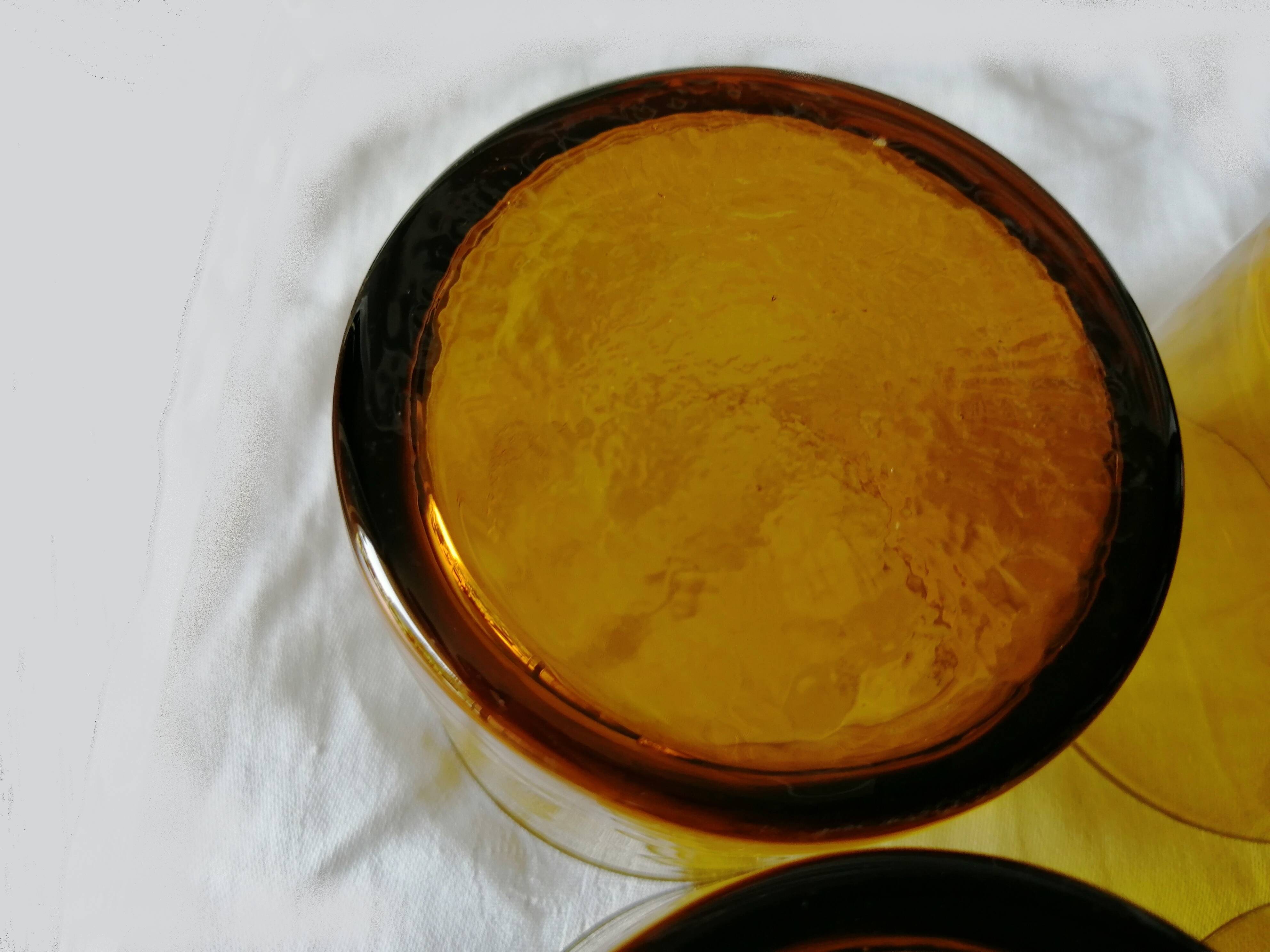 Serie of 6 yellow amber whisky glasses years 70