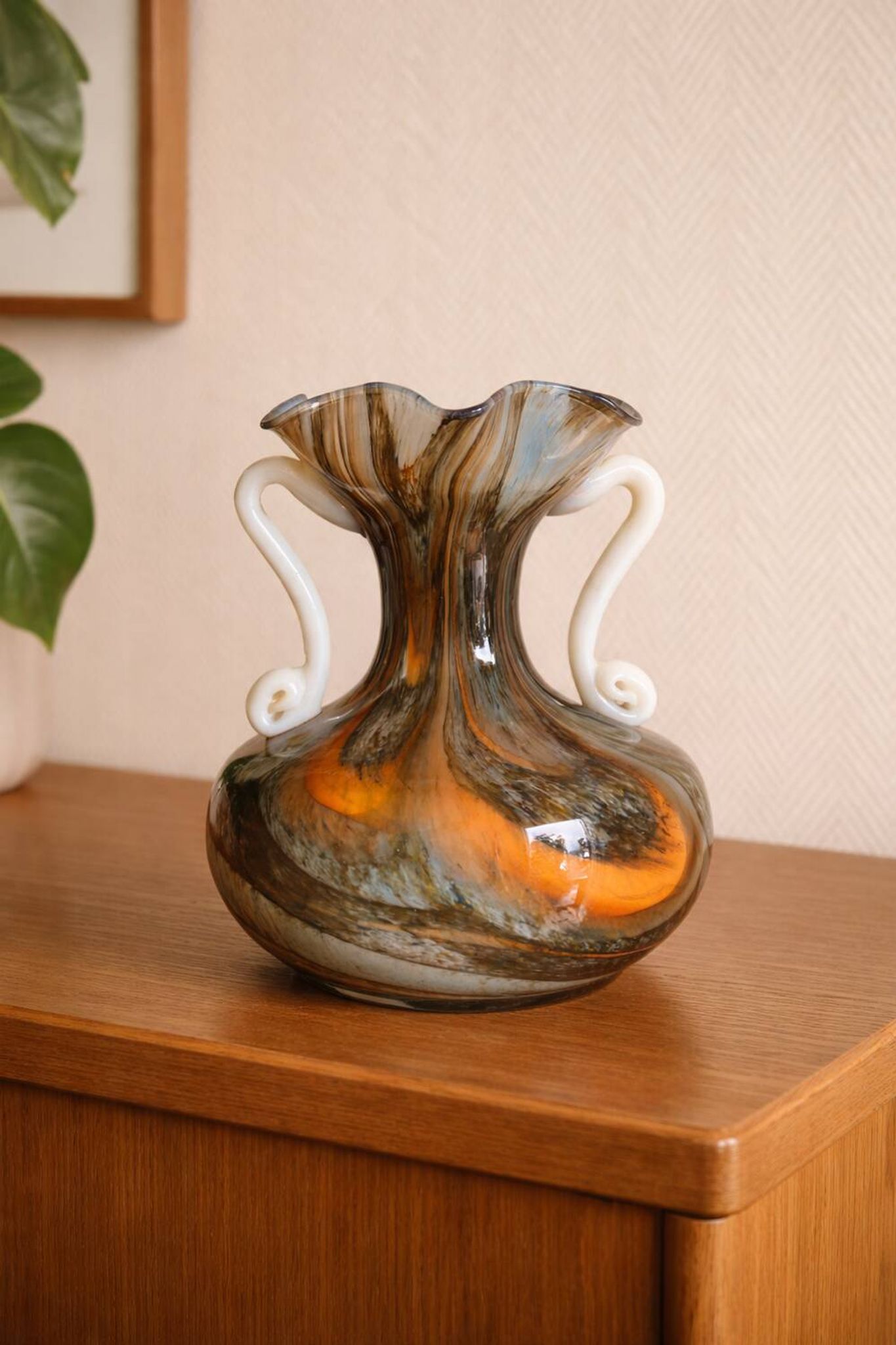 Vase en verre marbré italien 70s