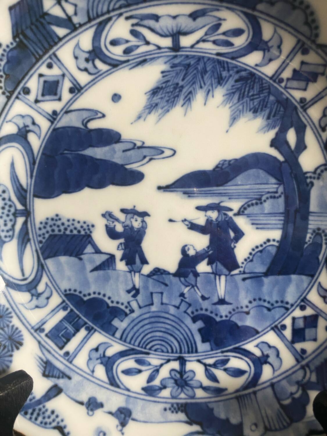 Assiette en porcelaine