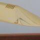 Lampe de bureau vintage en cuir gravé et en laiton plaqué or, Italie années 1970