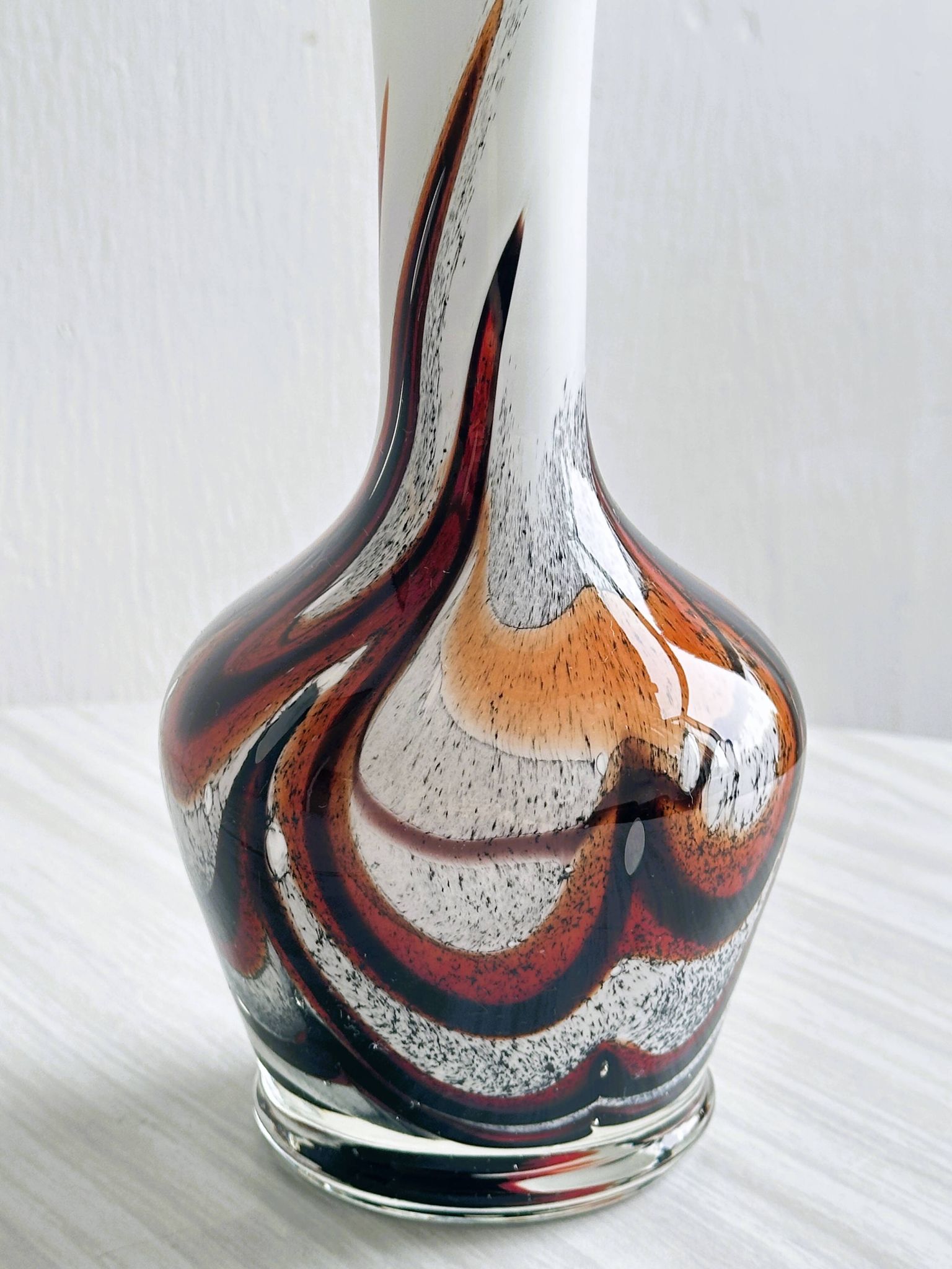 Vase en verre Opaline.