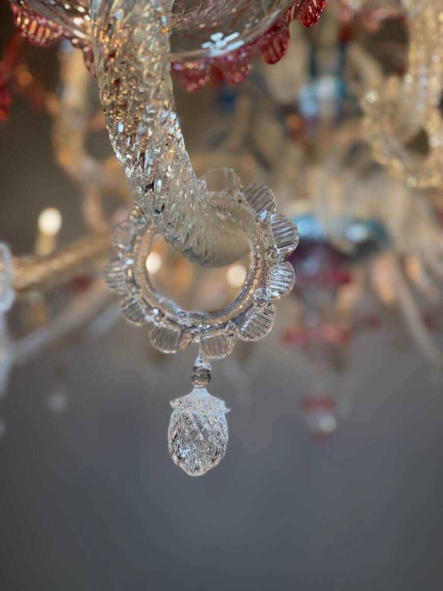 Grand Venetian chandelier in multicoloured Murano glass, circa 1920.