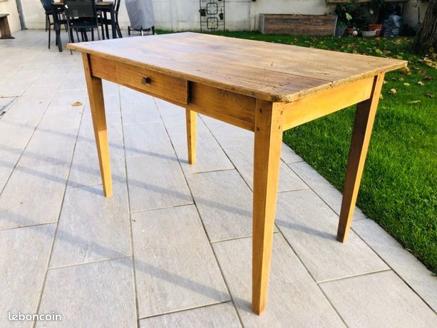 Farmhouse table