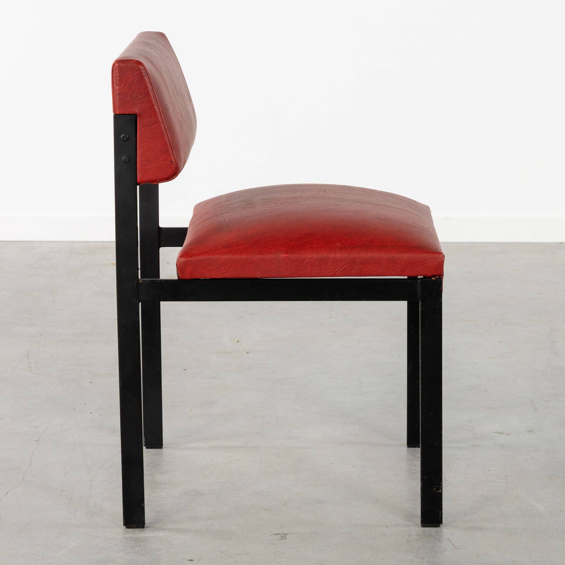 Chaises "RUDI" par Pierre Guariche pour MEUROP