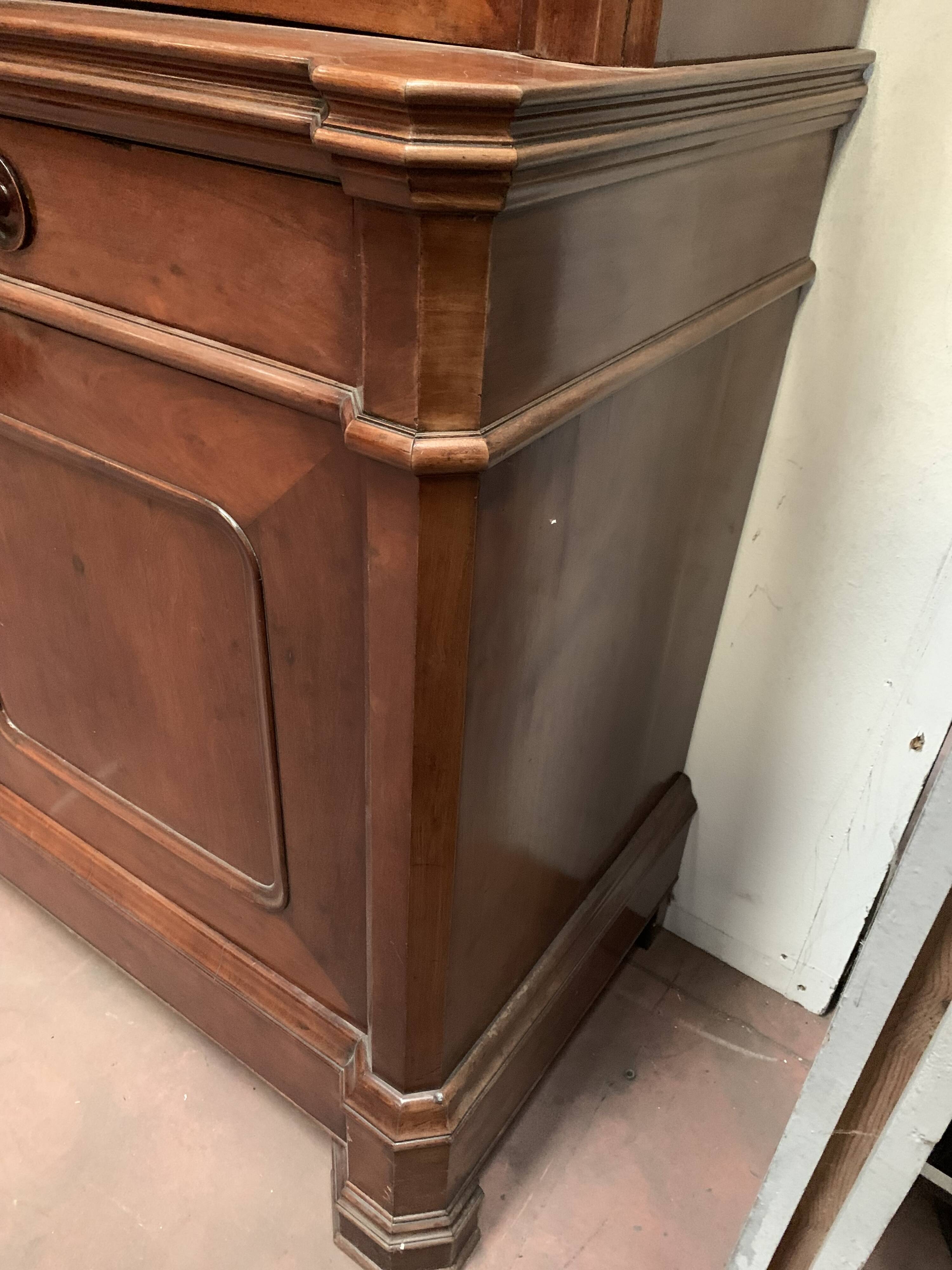 Window furniture in two bodies Napoleon III Mahogany and veneer XIX century