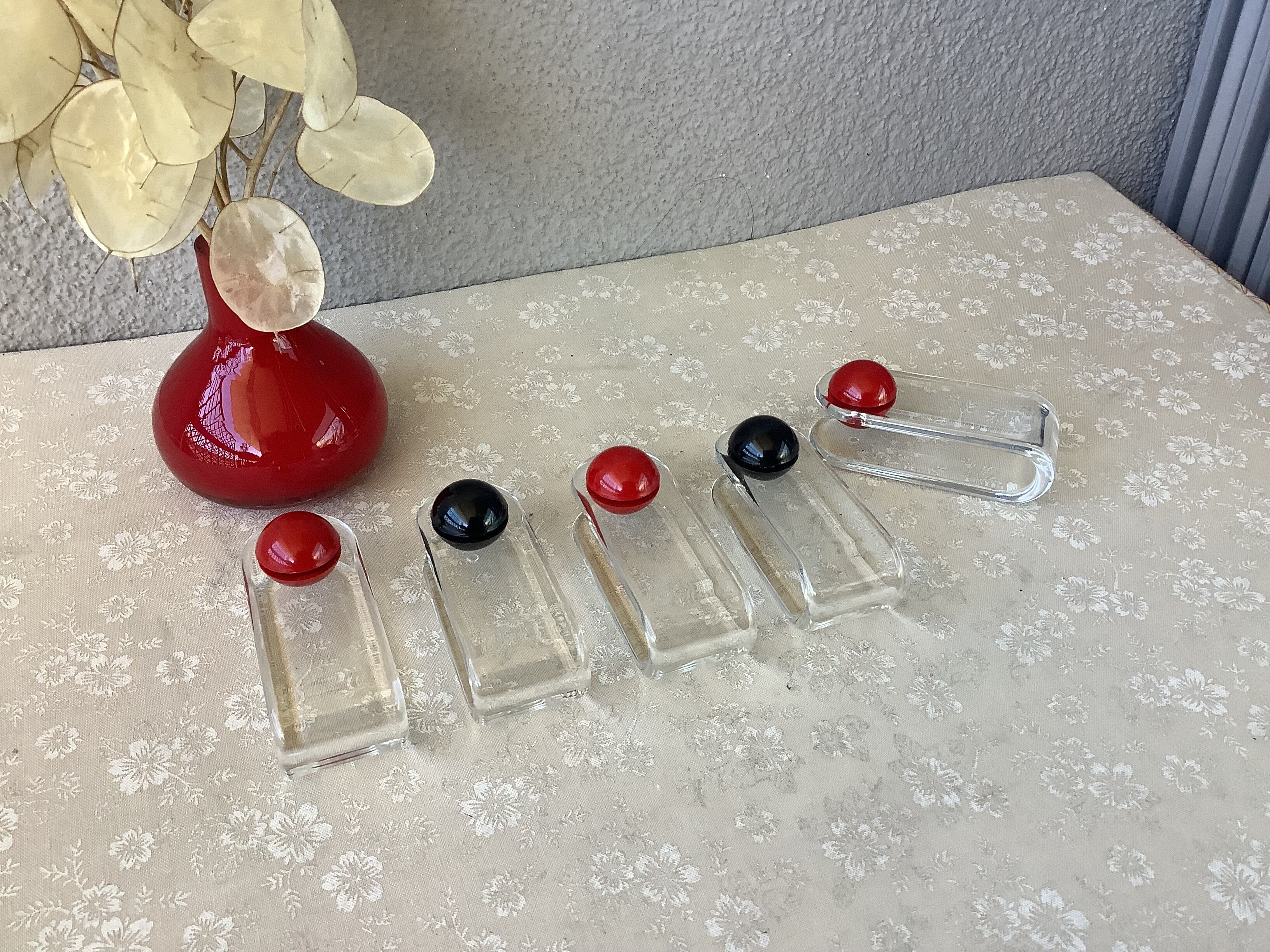 5 Guzzini 80s napkin clips, Ambrogio Rossari design