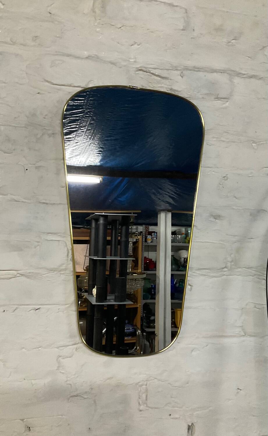 Miroir asymétrique forme libre des années 60