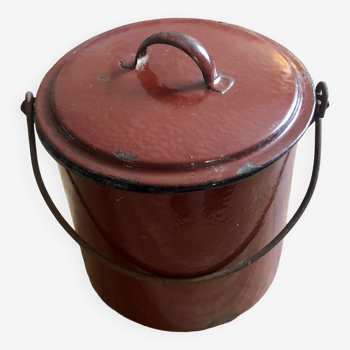 Small brown/burgundy enamelled pot