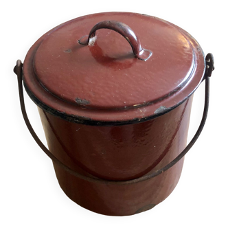 Small brown/burgundy enamelled pot