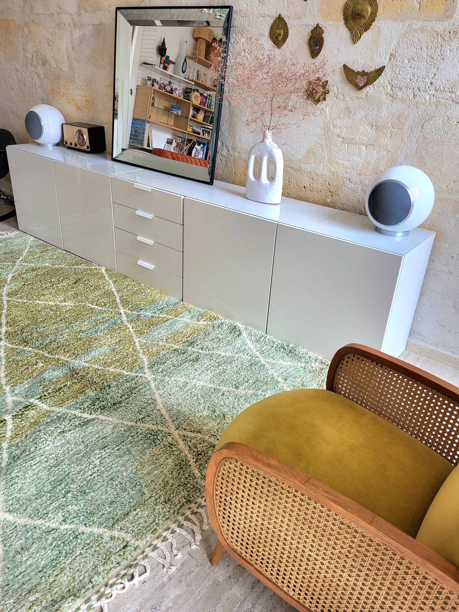 Green Beni Ouarain Berber rug with white diamonds