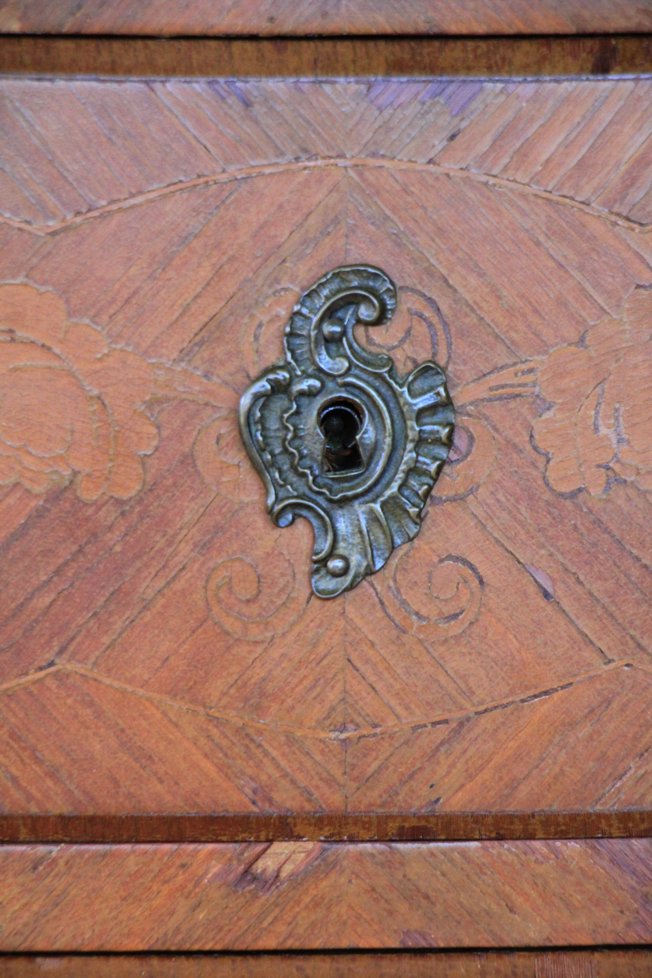 Louis XV style curved commode in rosewood