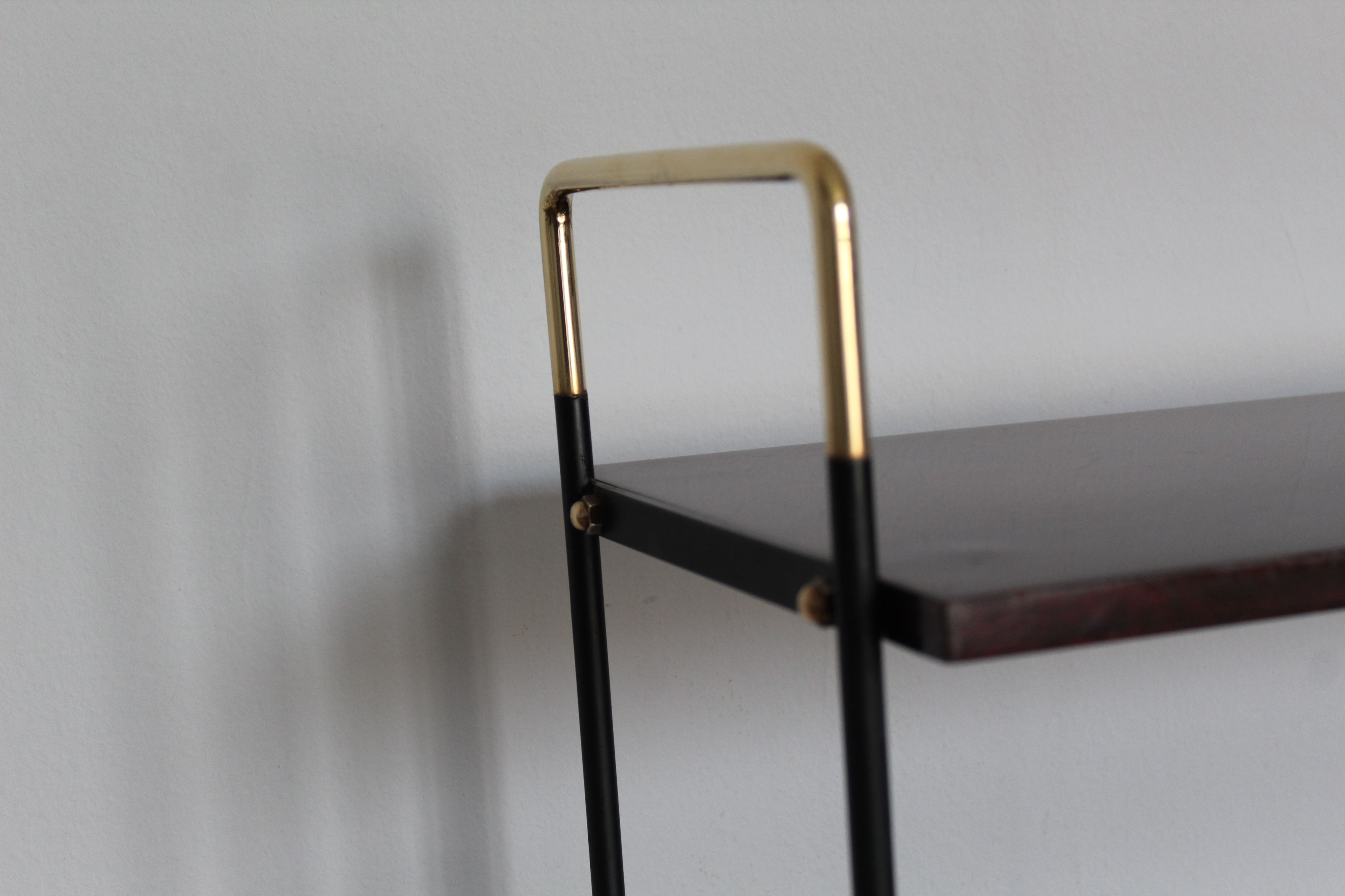 Etager, 1950s Italian bookcase in rosewood, brass and iron