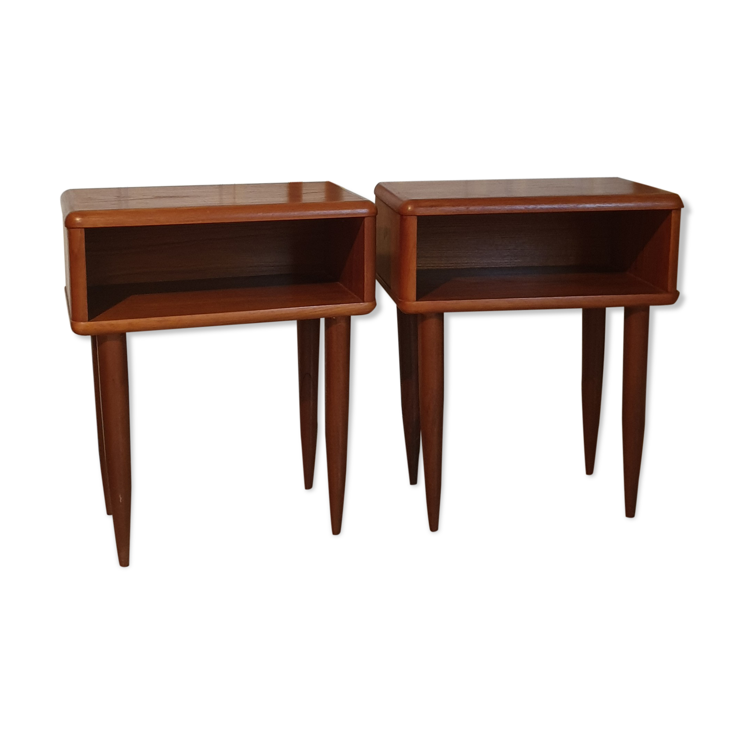 Pair of Scandinavian style bedsides