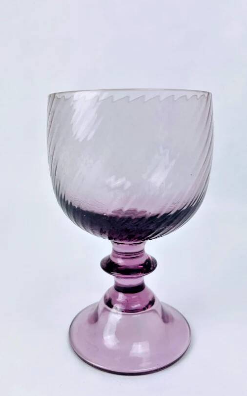 Set of 6 purple crystal wine glasses from the 70s/80s.