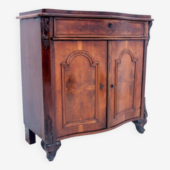 Mahogany chest of drawers, Northern Europe, circa 1890