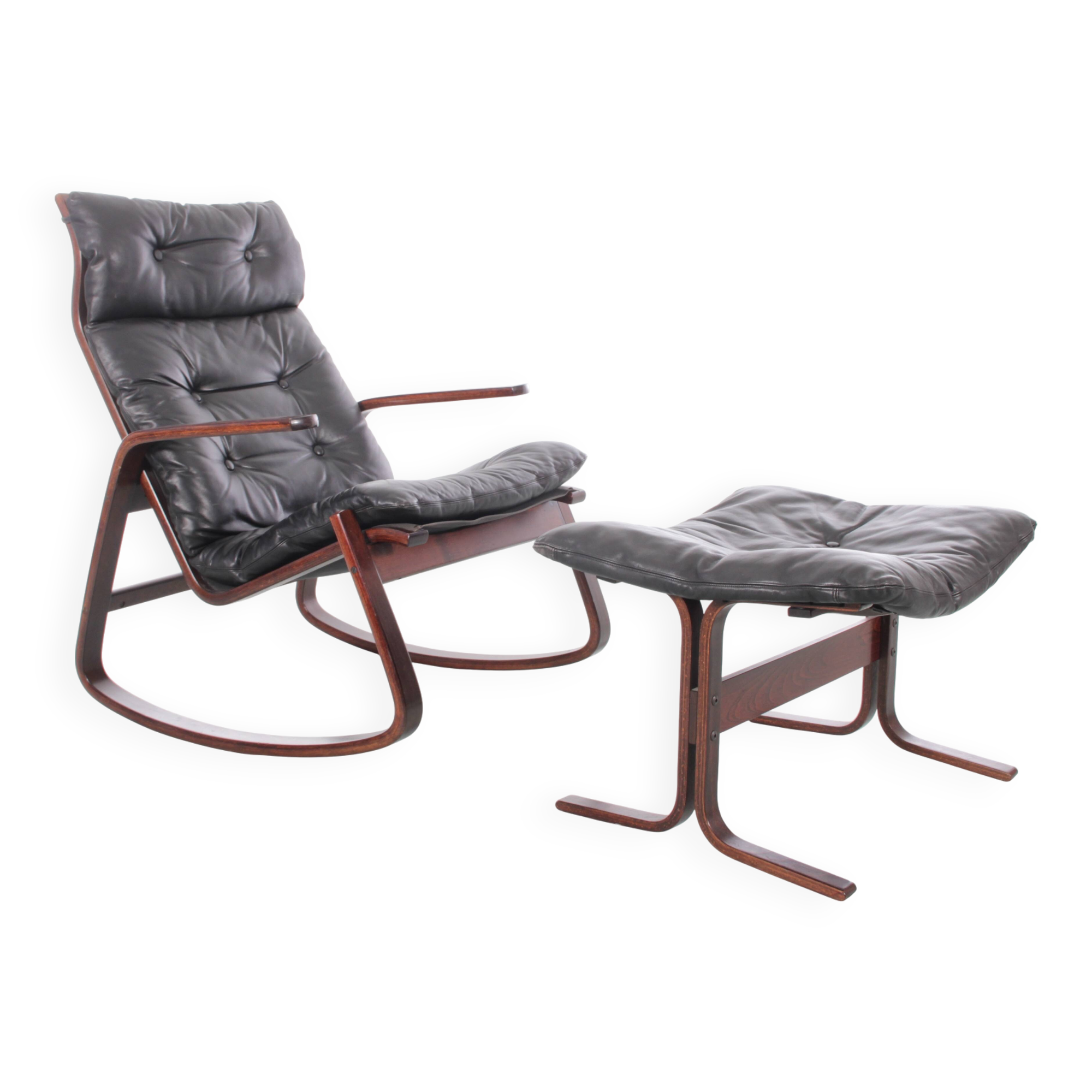 Scandinavian rocking chair Siesta by Ingmar Relling and its ottoman