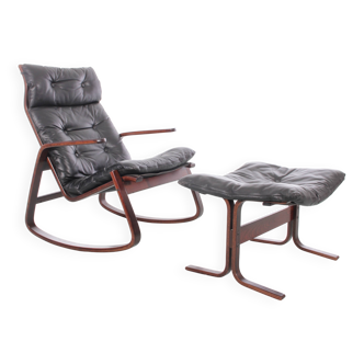 Scandinavian rocking chair Siesta by Ingmar Relling and its ottoman