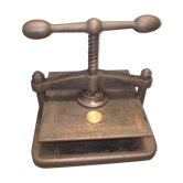 Presse Testut breveté SGDG