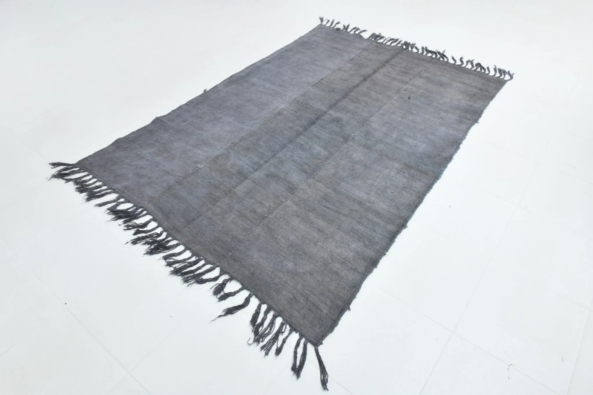 Vintage Gray Tones Kilim Rug, Handmade Mid Century Modern Carpet, 156x231Cm