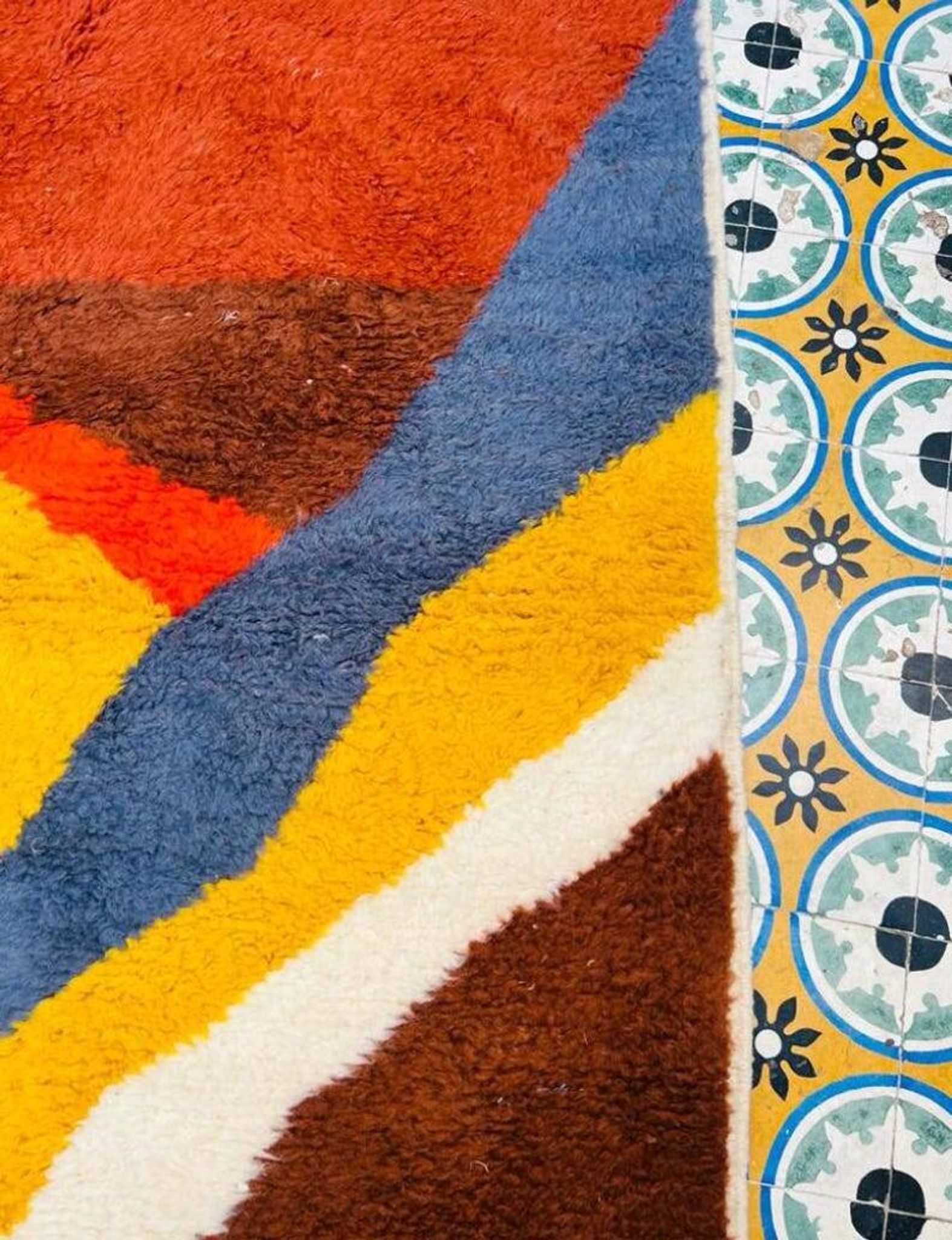 Tapis marocain fait main traditionnelle 250cmx150cm