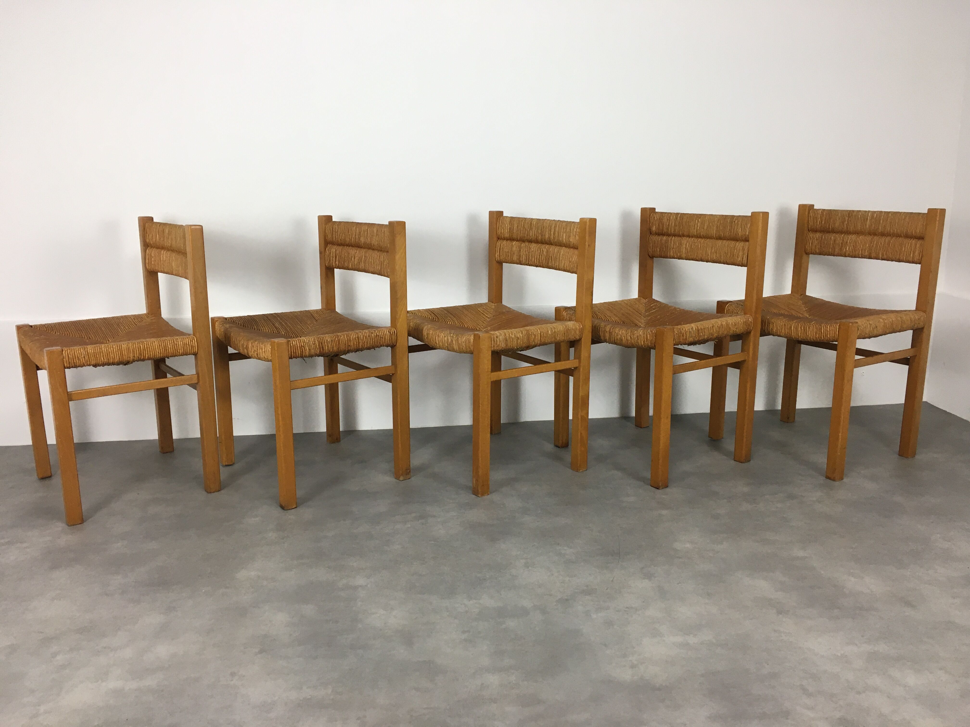 Set of 5 chairs in wood and straw, 60s