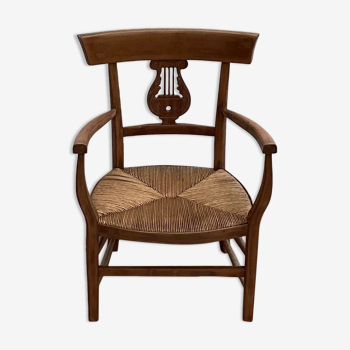 Fauteuil en bois clair assise en paille vintage dimension : hauteur -78cm- largeur -54cm-