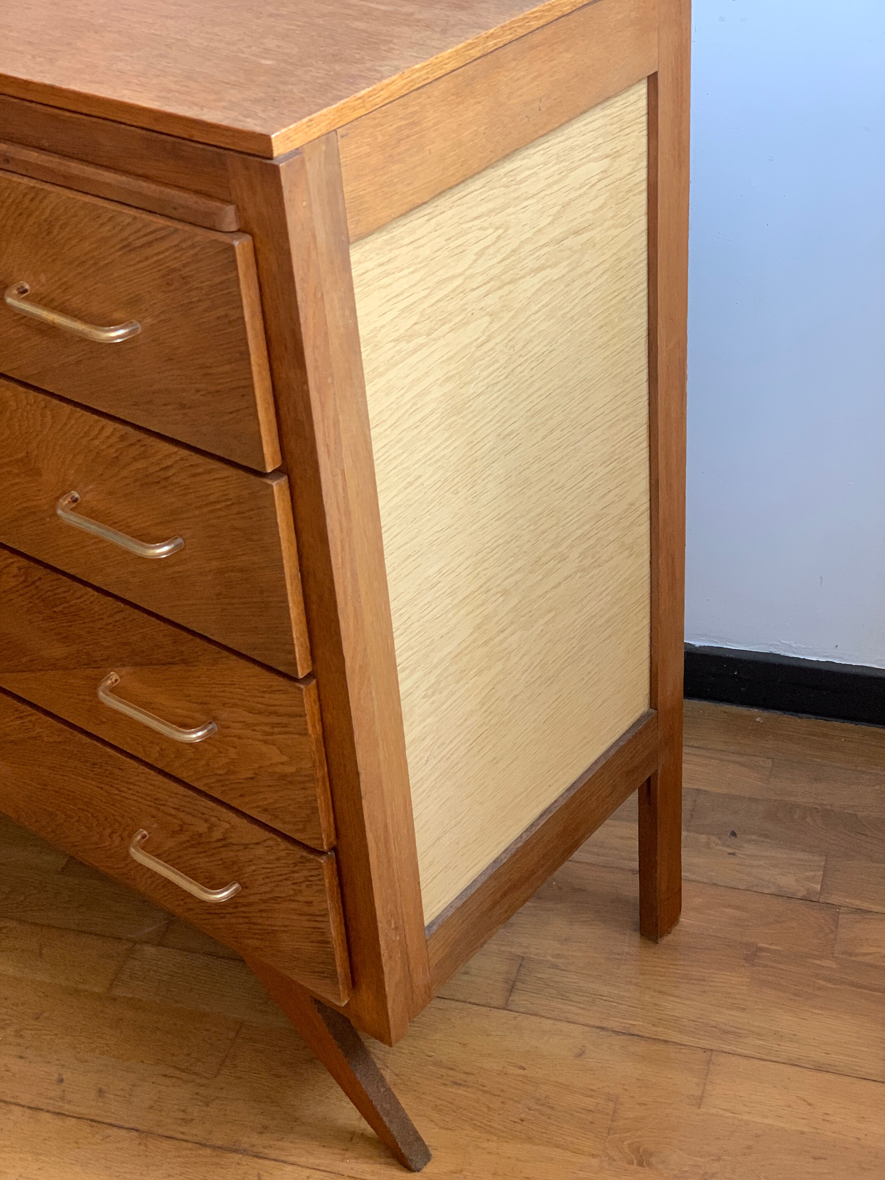 Commode vintage