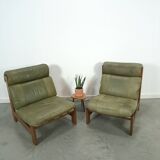 Green leather and oak wood armchair