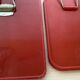 Paire de petits miroirs rouges style barbier