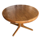 Baumann extendable round table