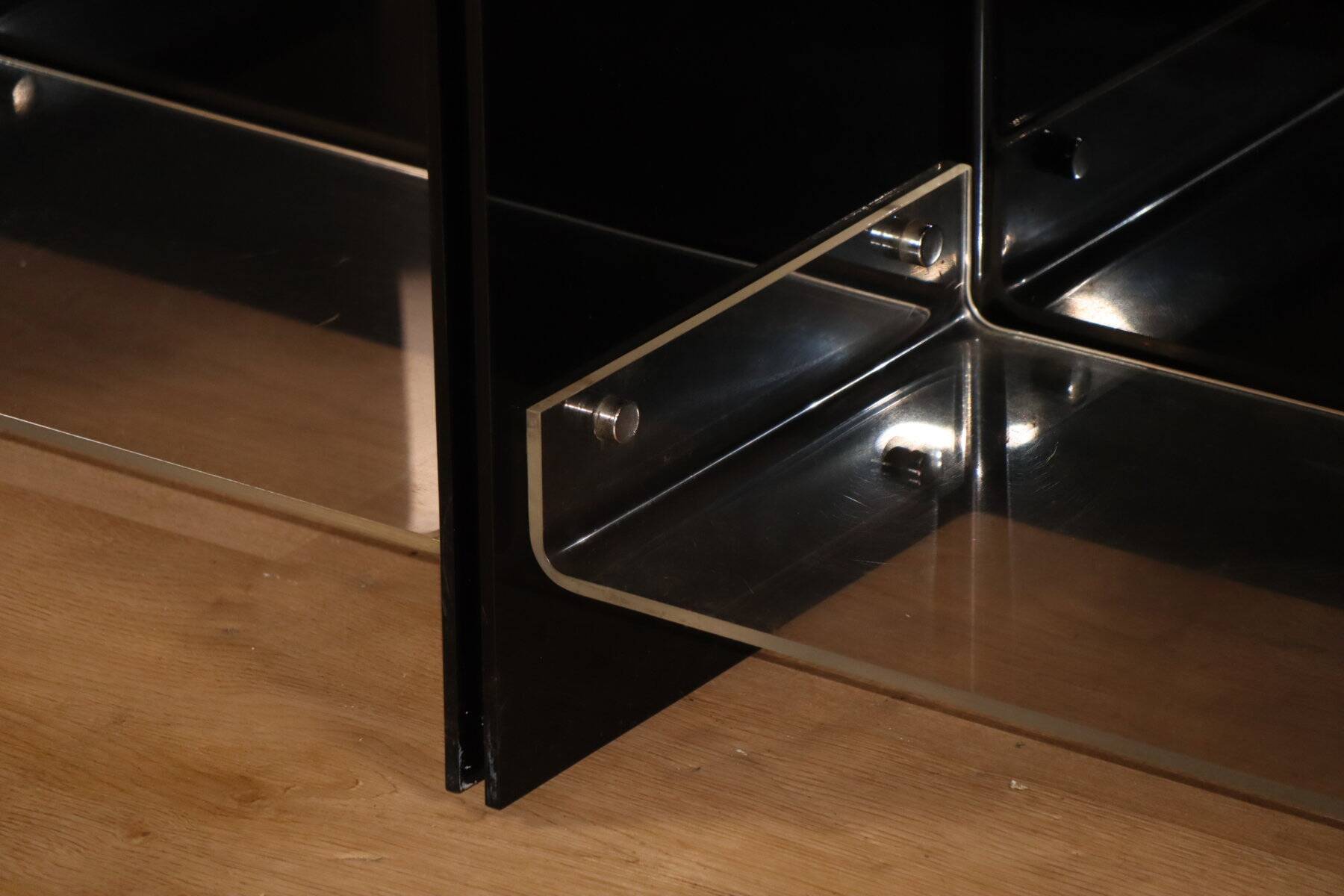 Vintage Space Age bookshelf in black and clear plexiglass – 1970
