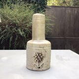 Sandstone lamp foot of the Pottery of the Dove