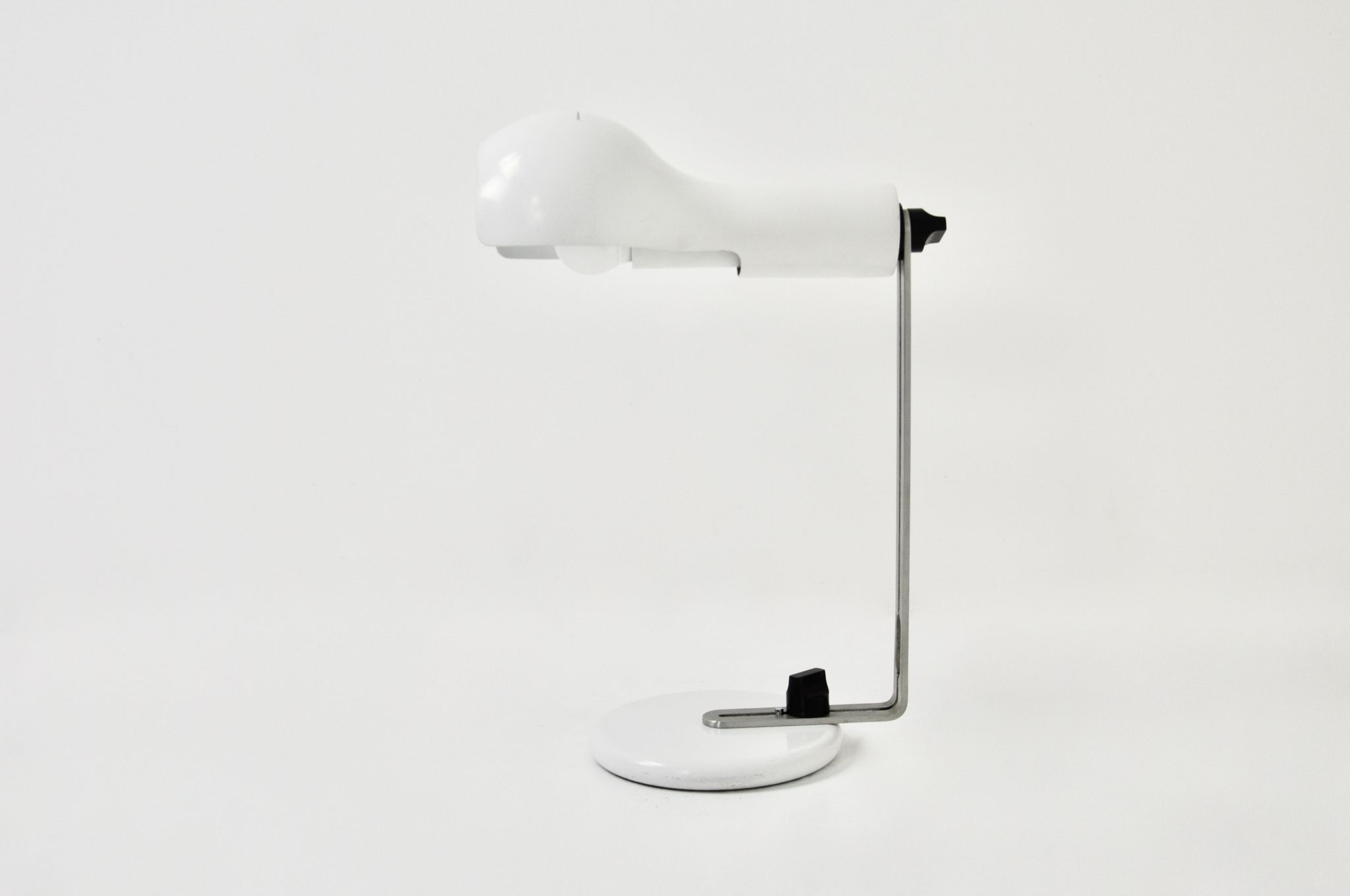 Joe Colombo's Flash desk lamp for Oluce, 1960s